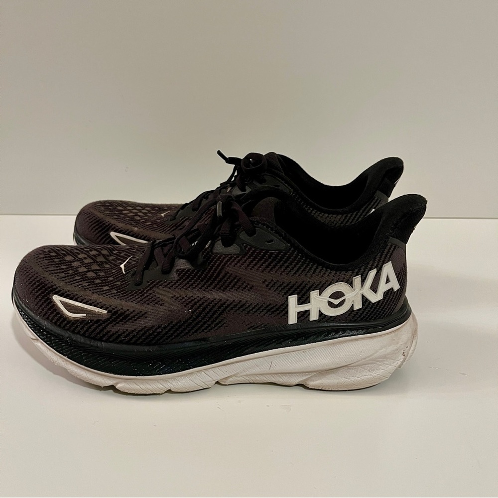 Hoka Clifton 9, Men's 9.5D - Picture 3 of 8